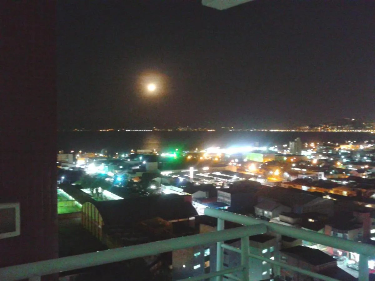 Ap Em Sao Jose Com Linda Vista Para O Mar Apartament Sao Jose (Santa Catarina)
