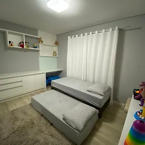 Casa Confortável Com Piscina Sao Jose (Santa Catarina)